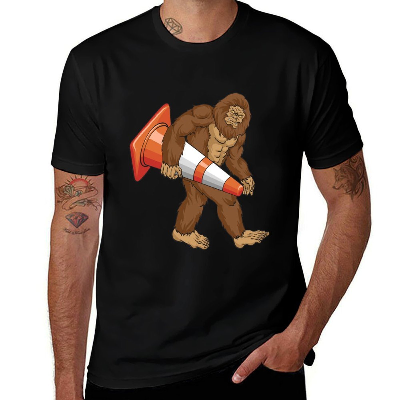 Road Traffic Cone - Bigfoot Verkeerskegel - Grappig T-shirt voor